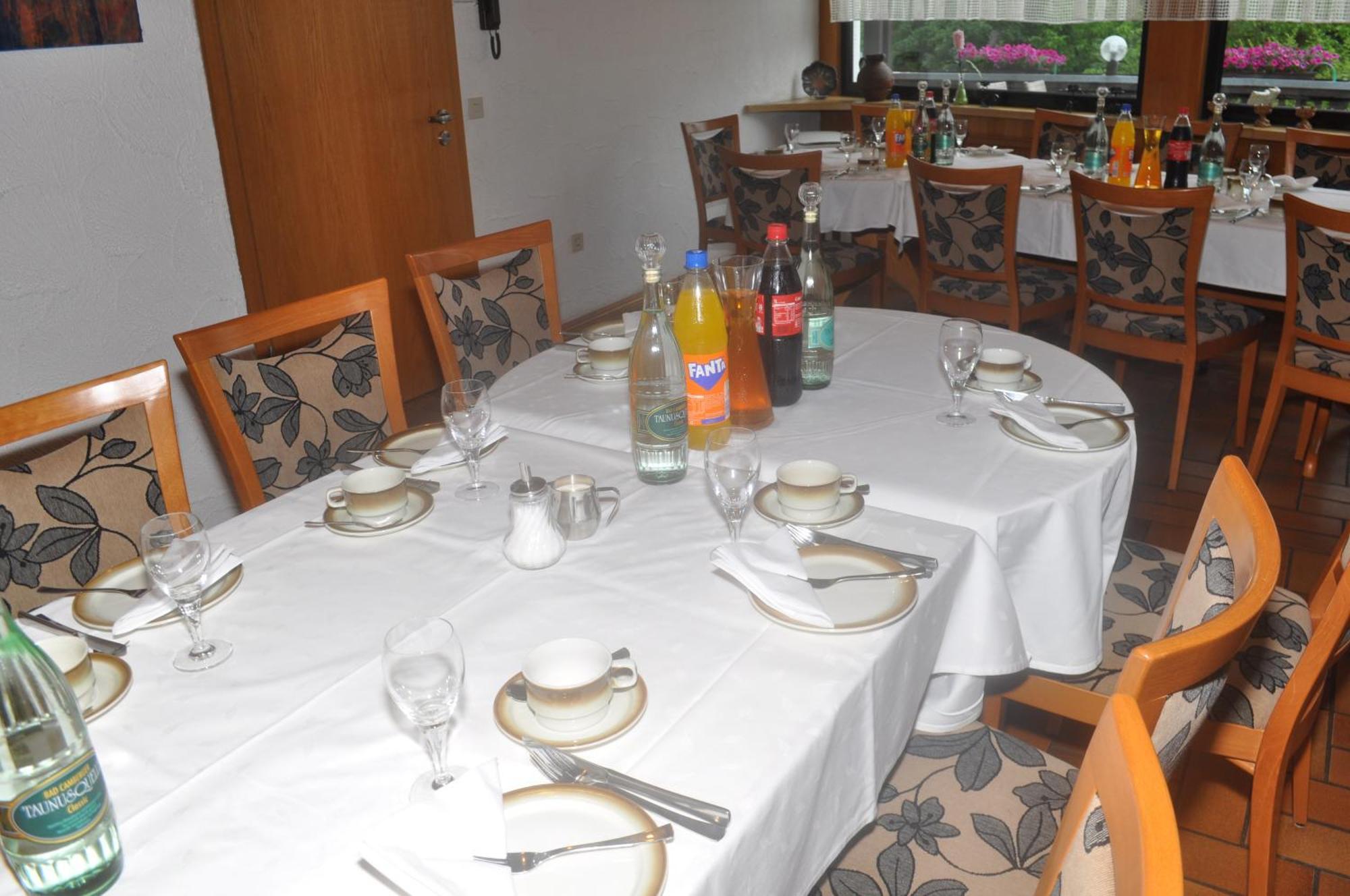 Hotel Kuehns Muehle Oestrich-Winkel Buitenkant foto
