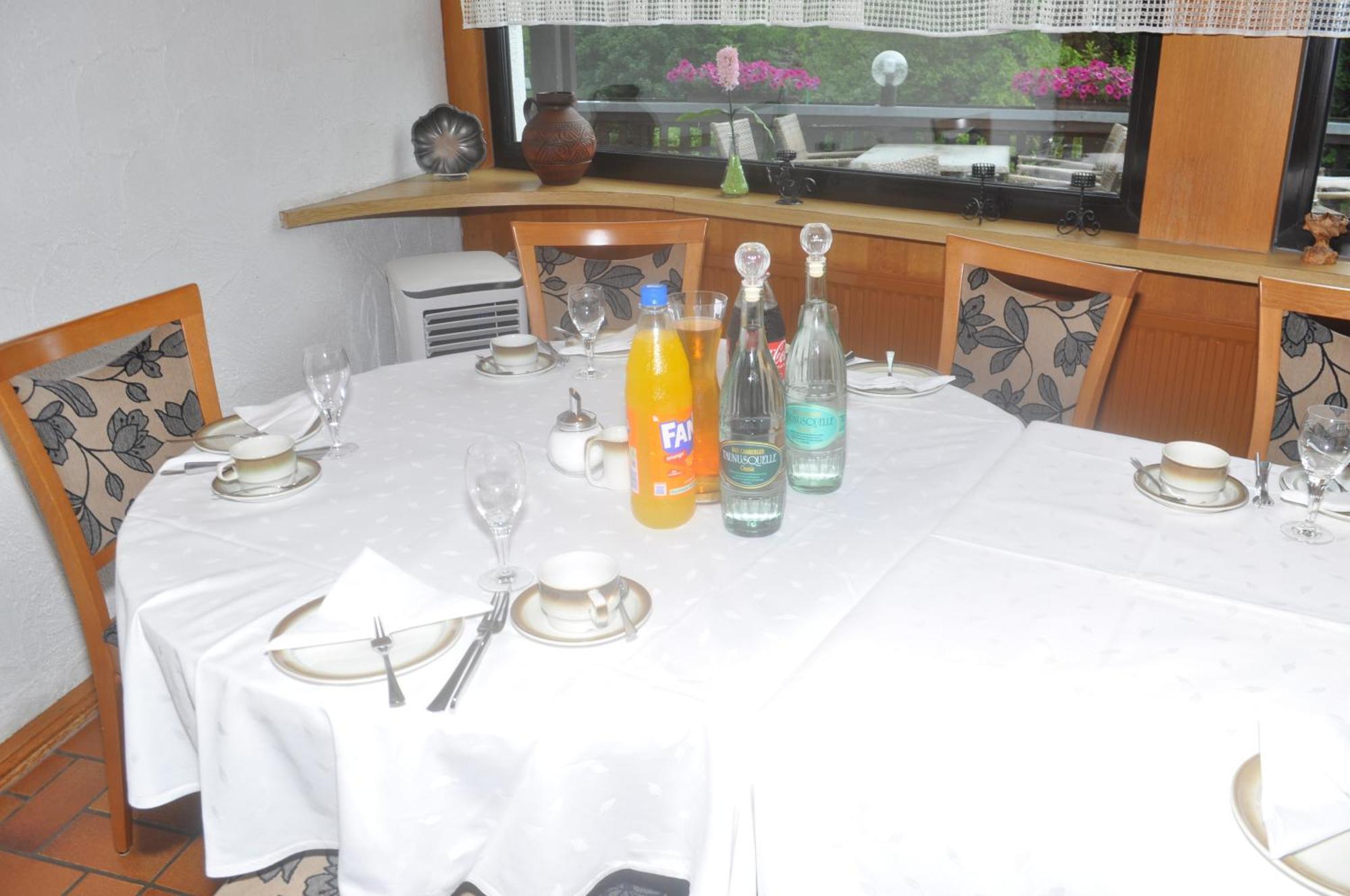 Hotel Kuehns Muehle Oestrich-Winkel Buitenkant foto