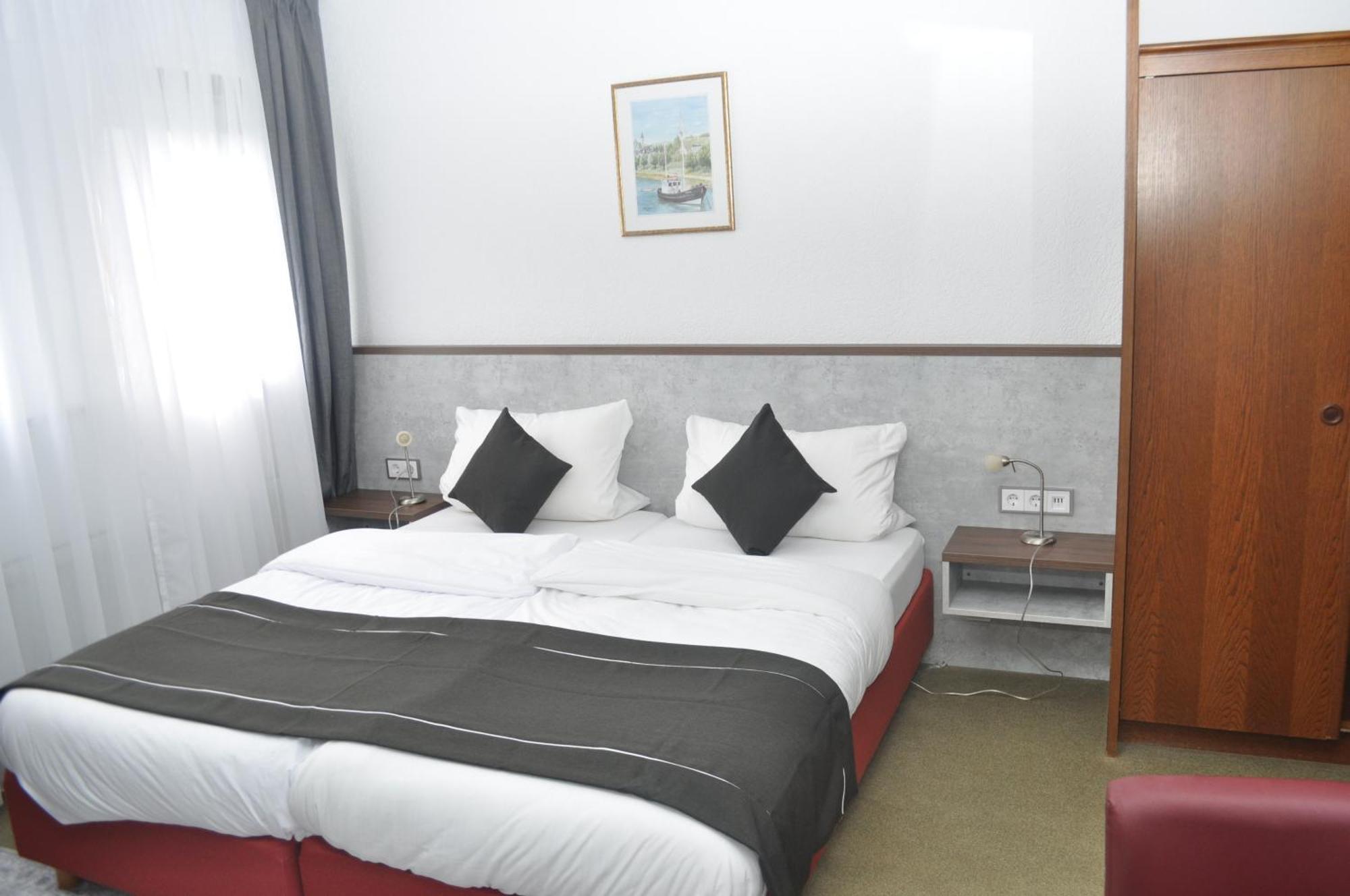 Hotel Kuehns Muehle Oestrich-Winkel Buitenkant foto